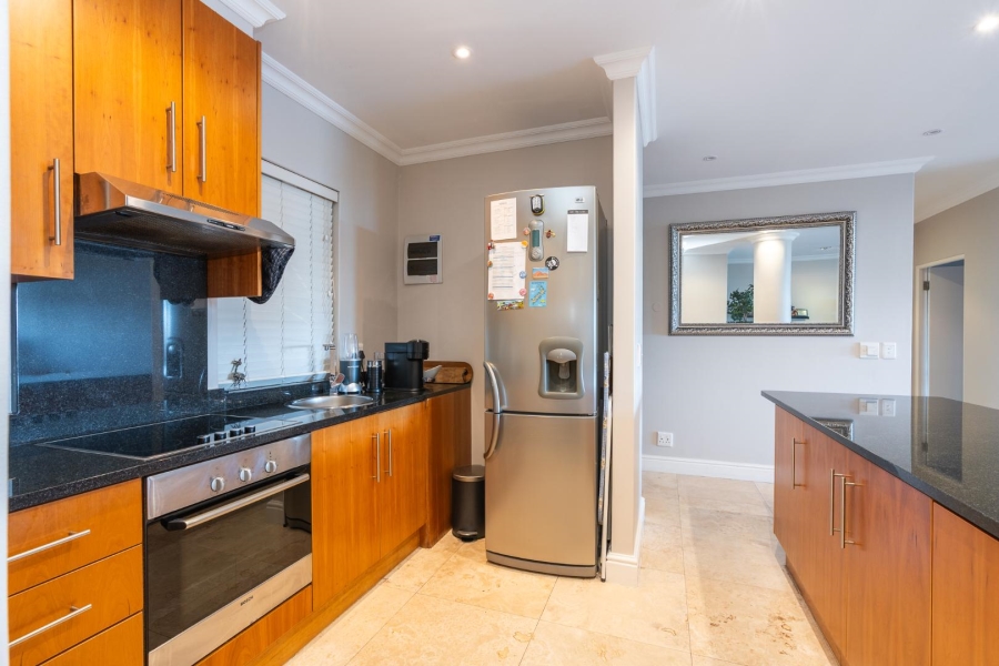 2 Bedroom Property for Sale in Mouille Point Western Cape